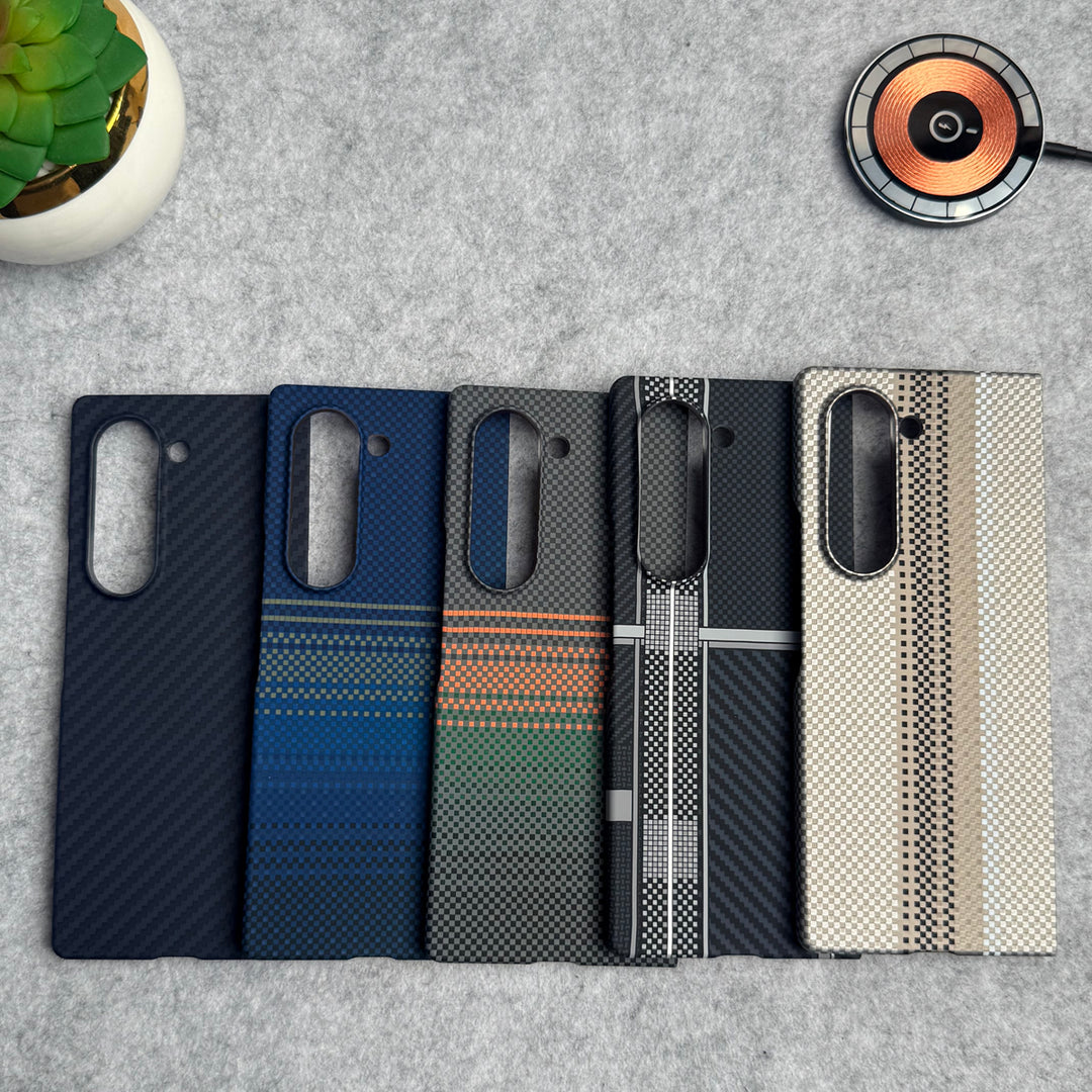 Samsung Galaxy Z Fold 5 Ultra Carbon Fiber Texture Aramid Design Hard Pc MagSafe Case Cover