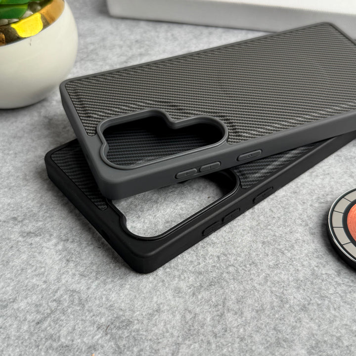 Samsung Galaxy S25 Ultra Carbon Design MagSafe Rubber Cover